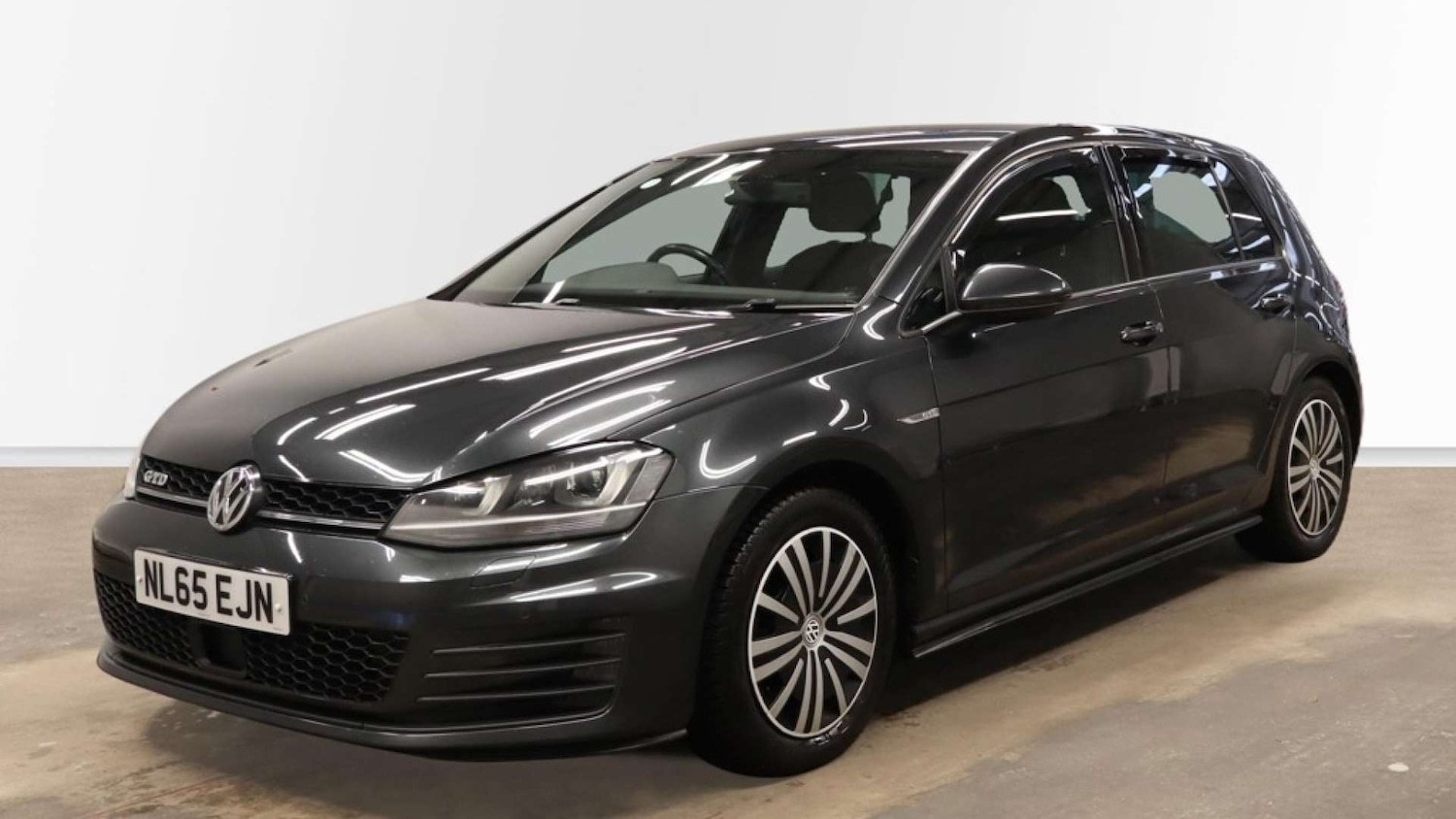 Used Volkswagen Golf 2015 for sale - 77195864: Photo 9