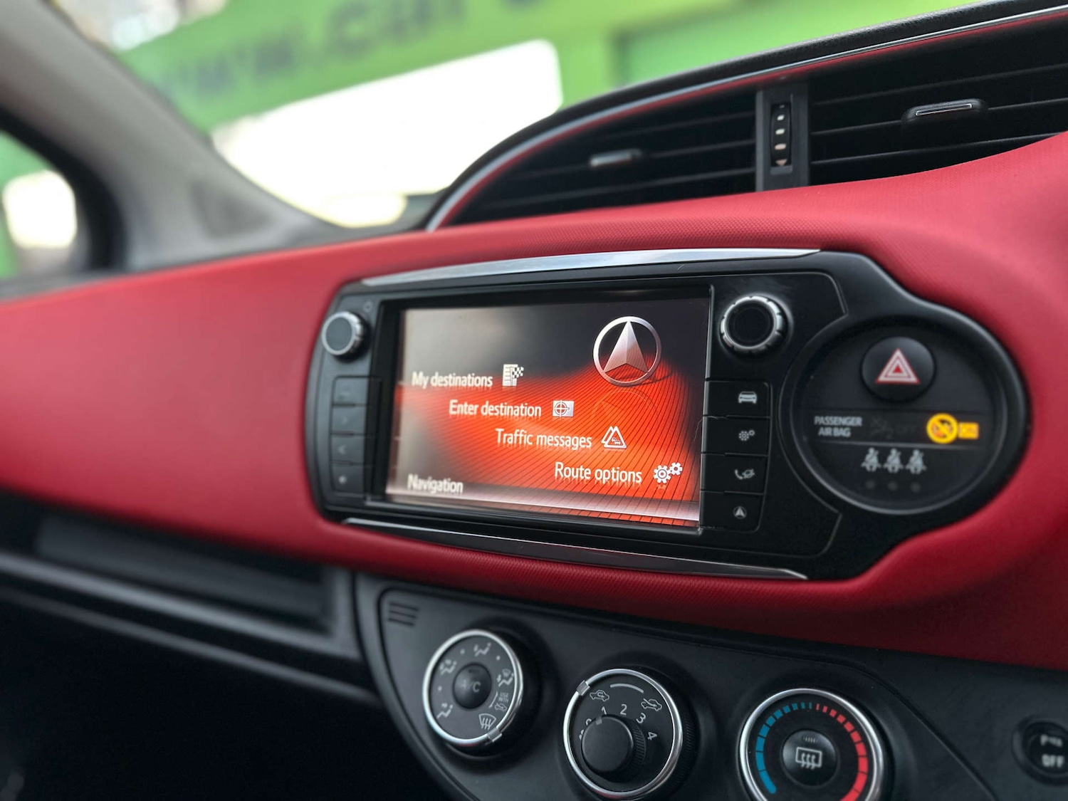 Used Toyota Yaris 2015 for sale - 76628242: Photo 20