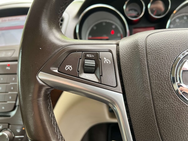 Used Vauxhall Insignia 2011 for sale - 76222978: Photo 23