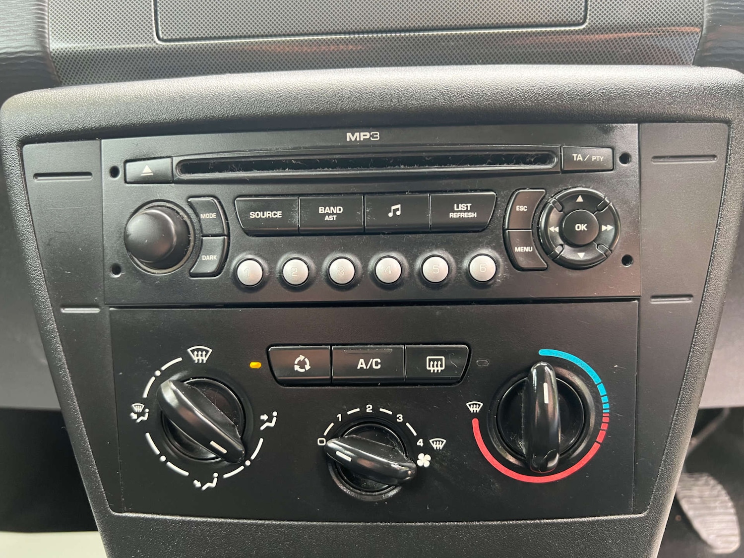 Used Citroen C4 2009 for sale - 76277958: Photo 17