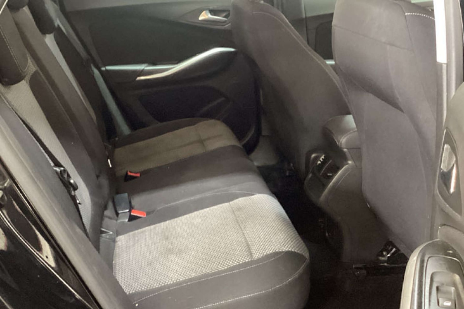 Used Vauxhall Grandland X 2018 for sale - 76080226: Photo 4