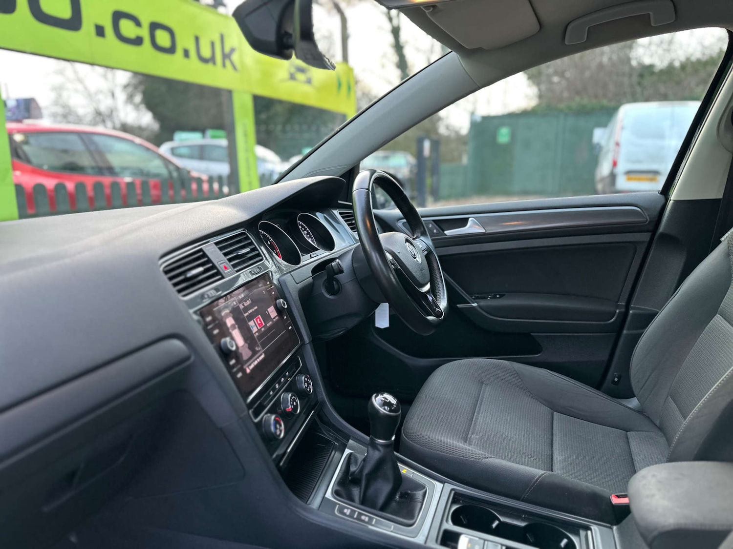 Used Volkswagen Golf 2017 for sale - 77446400: Photo 14