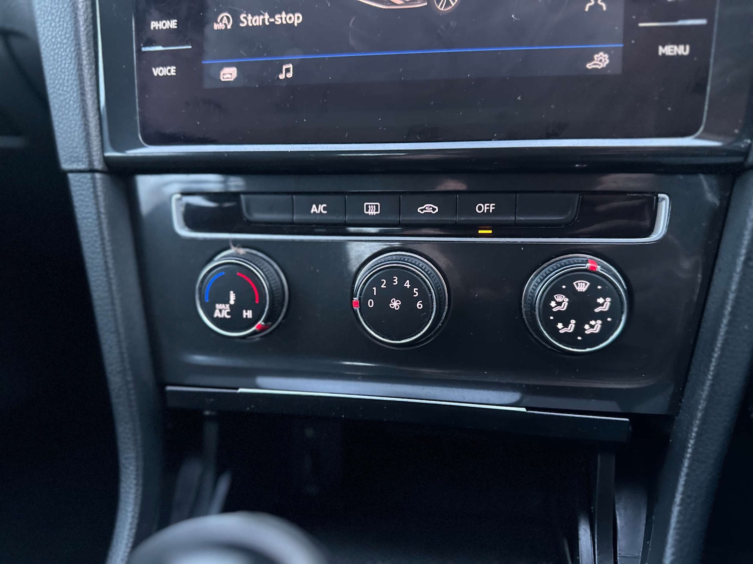 Used Volkswagen Golf 2017 for sale - 77446400: Photo 30