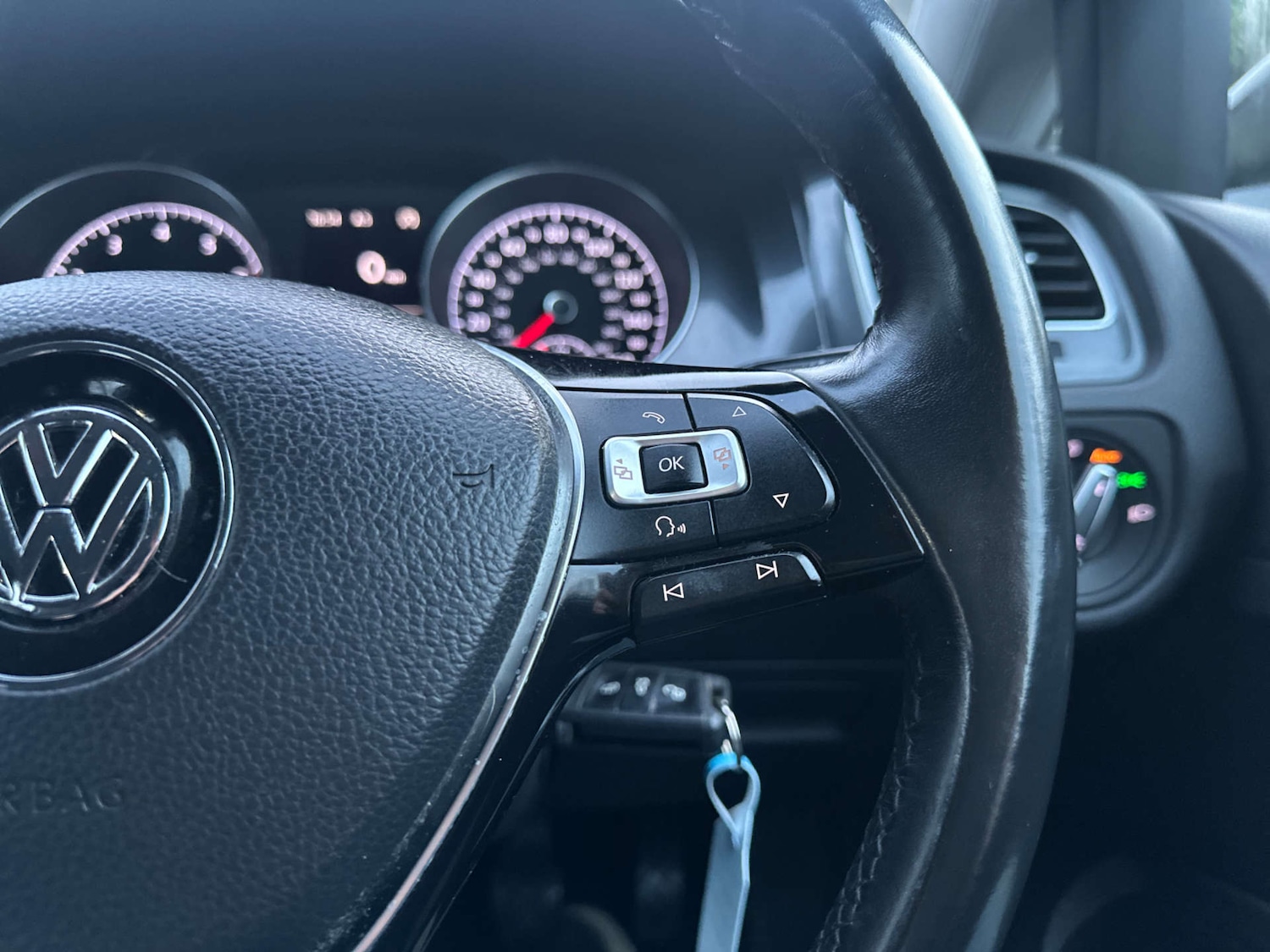 Used Volkswagen Golf 2017 for sale - 77446400: Photo 35