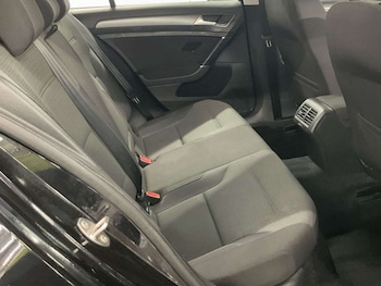 Used Volkswagen Golf 2017 for sale - 77446400: Photo