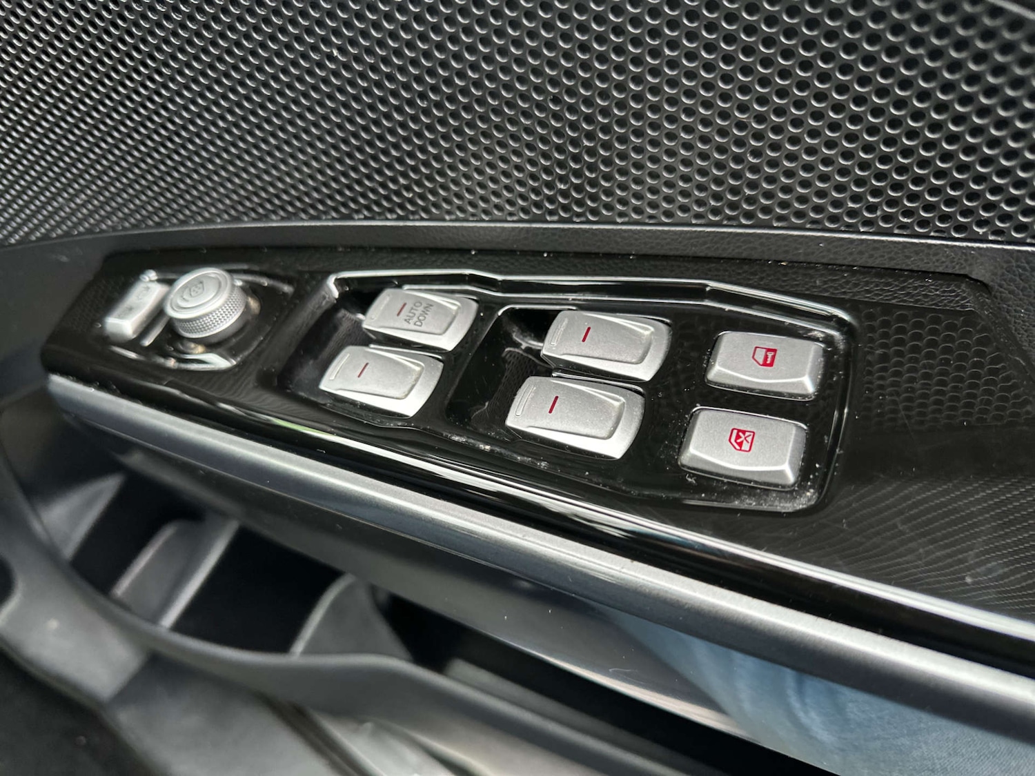 Used Ssangyong Tivoli 2016 for sale - 77813559: Photo 30