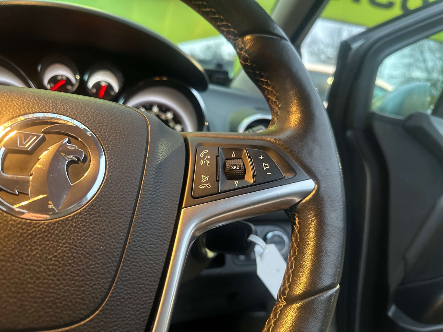 Used Vauxhall Meriva 2014 for sale - 76757123: Photo 24