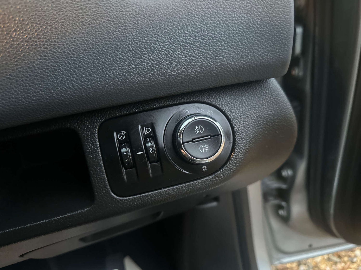 Used Vauxhall Meriva 2014 for sale - 76757123: Photo 28