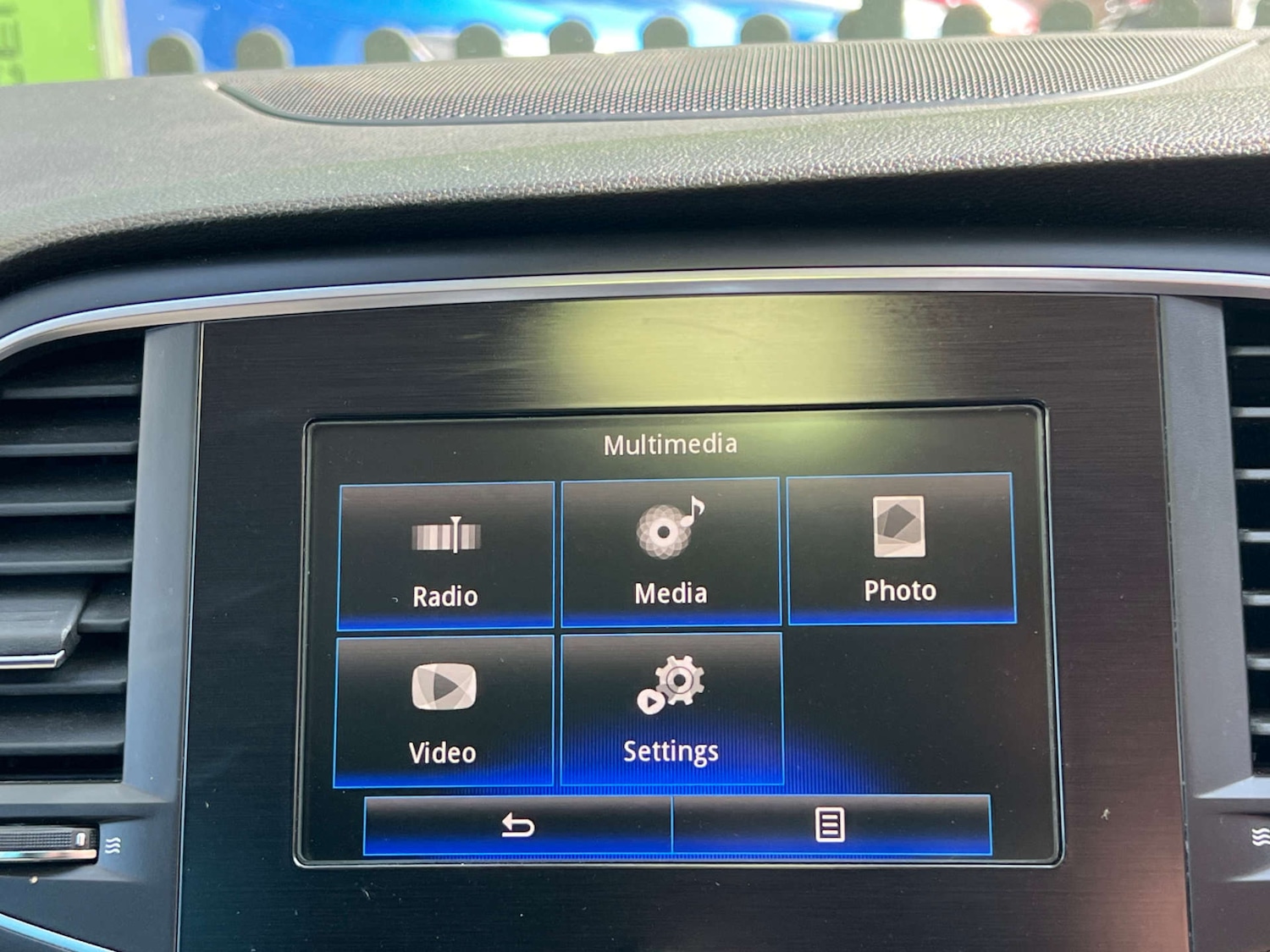 Used Renault Megane 2017 for sale - 77378372: Photo 19