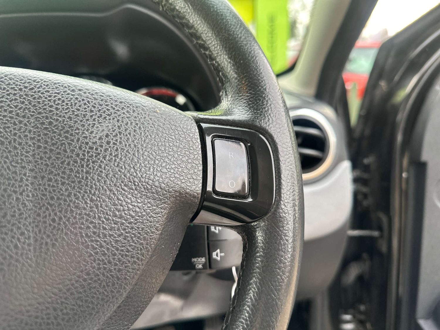 Used Dacia Duster 2015 for sale - 77022354: Photo 24