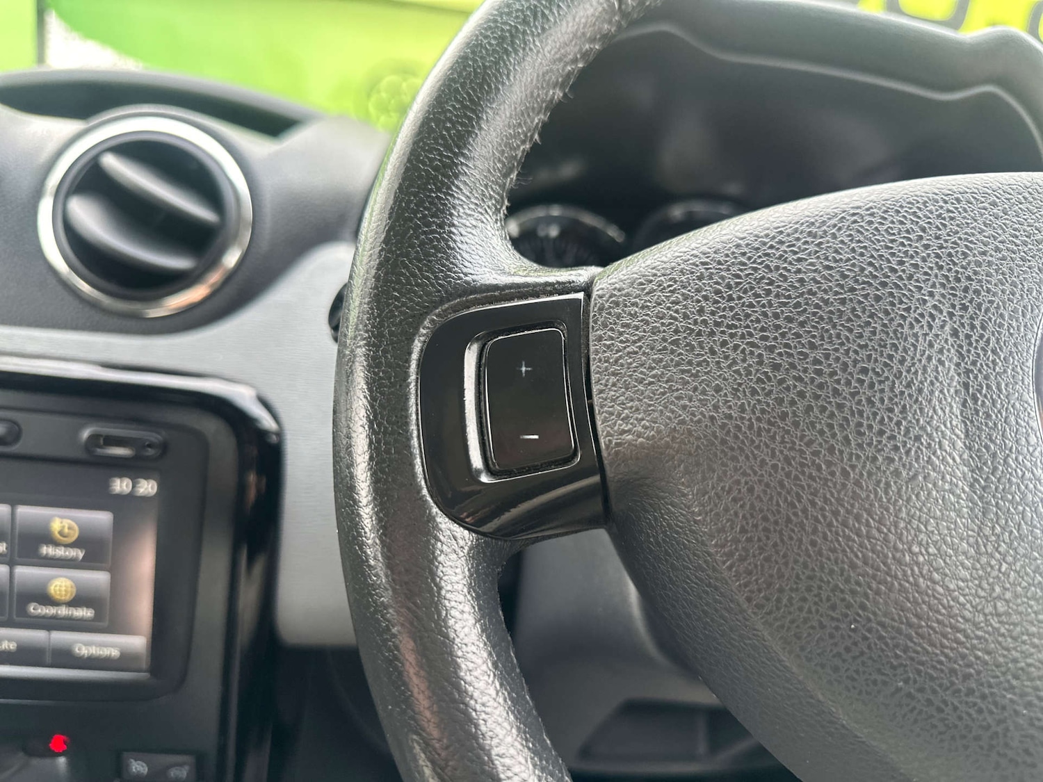 Used Dacia Duster 2015 for sale - 77022354: Photo 25