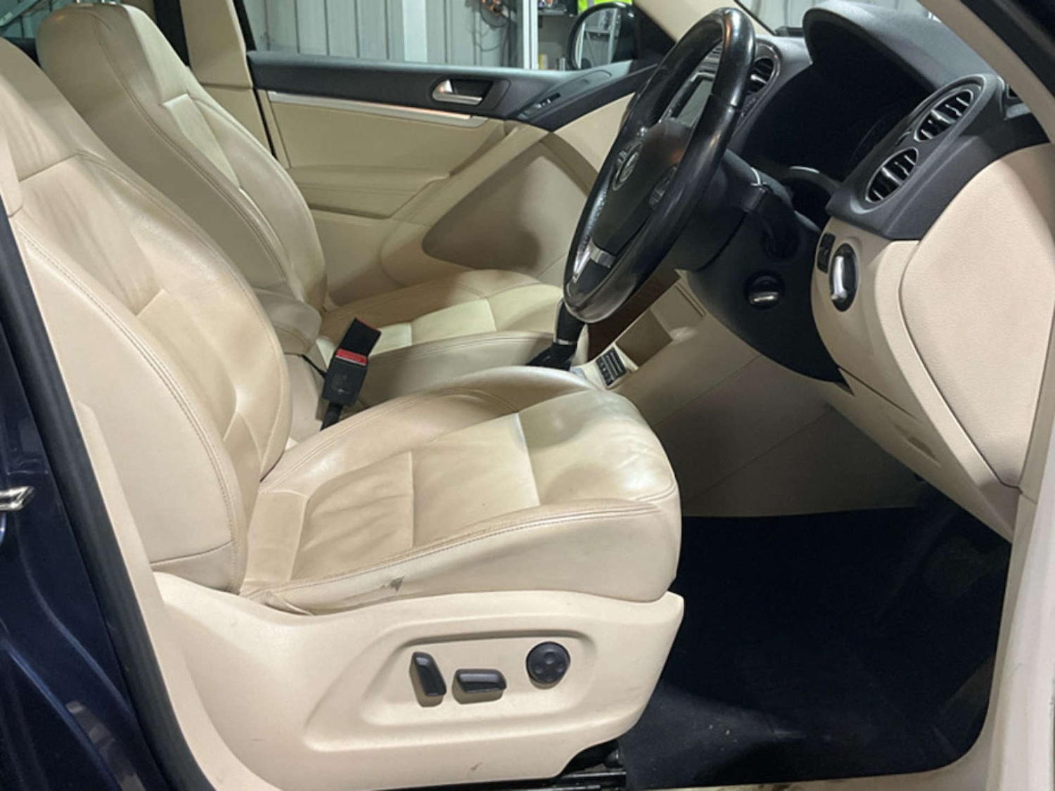 Used Volkswagen Tiguan 2014 for sale - 77933970: Photo 3