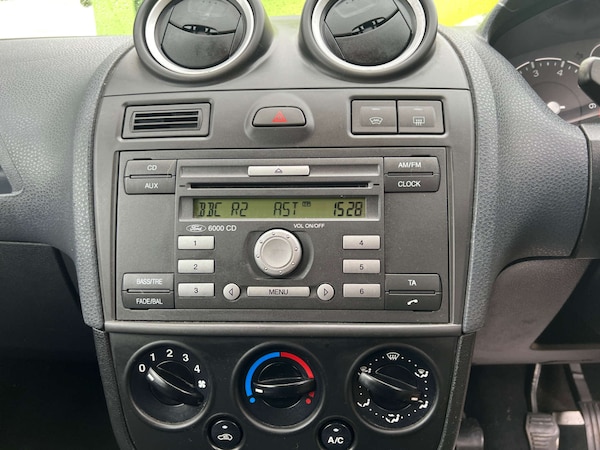 Used Ford Fiesta 2007 for sale - 76266380: Photo 19