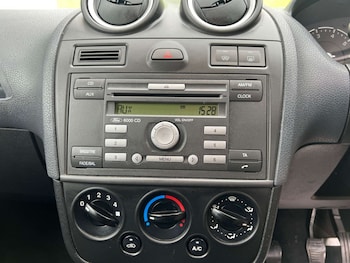 Used Ford Fiesta 2007 for sale - 76266380: Photo 4
