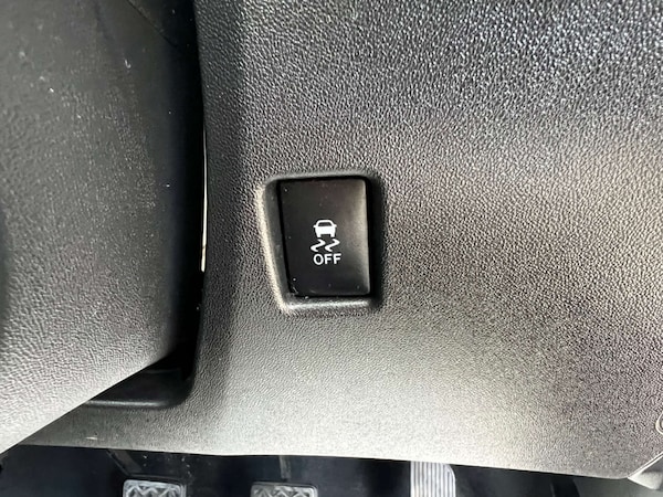 Used Peugeot 108 2015 for sale - 76287416: Photo 25