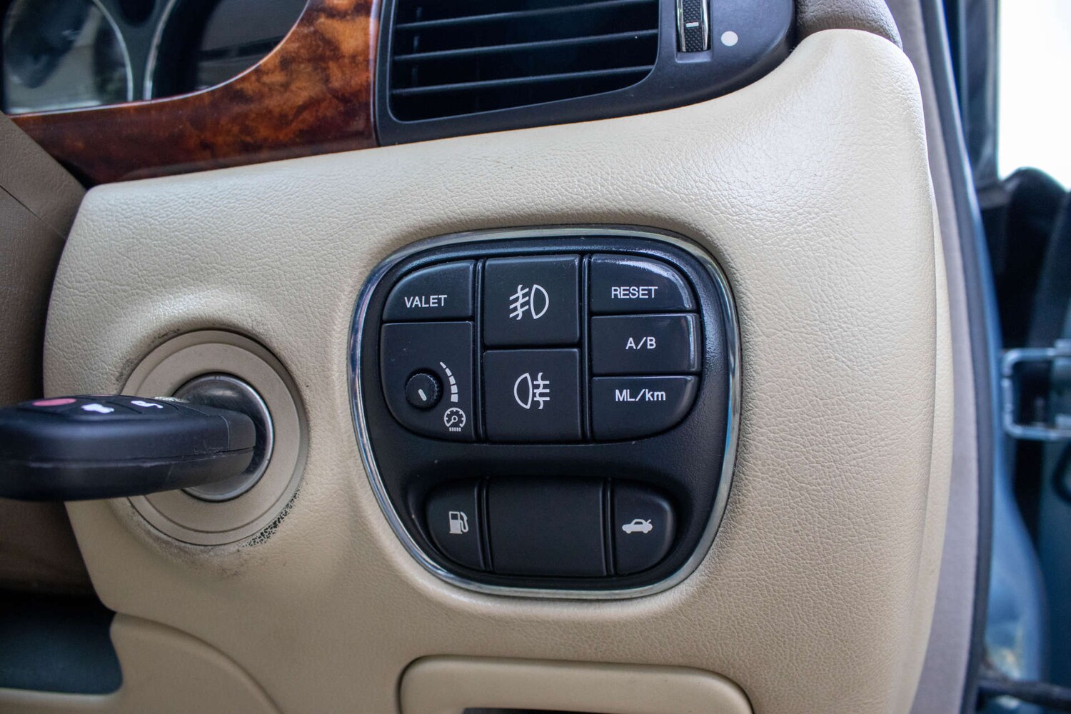 Used Jaguar XJ 2006 for sale - 78111308: Photo 26