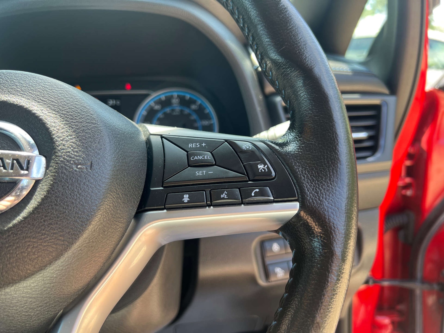 Used Nissan Leaf 2019 for sale - 76243970: Photo 24