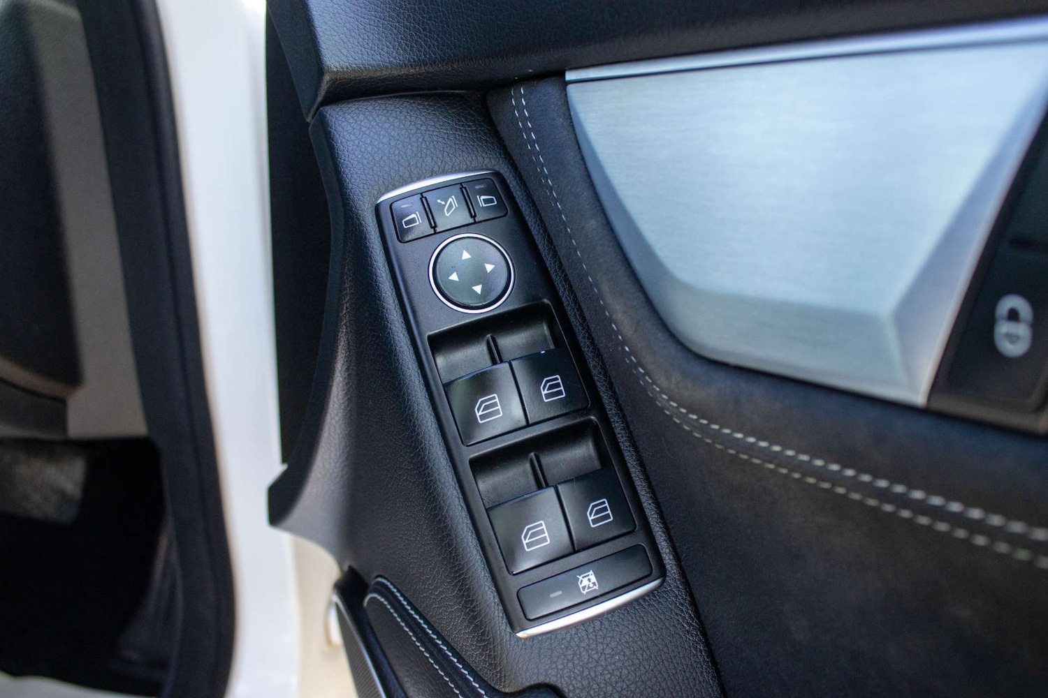 Used Mercedes-Benz C Class 2014 for sale - 78210408: Photo 34