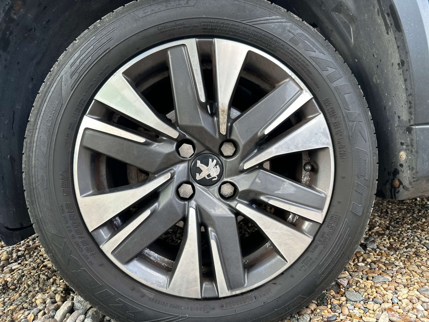 Used Peugeot 2008 2017 for sale - 76444549: Photo 12