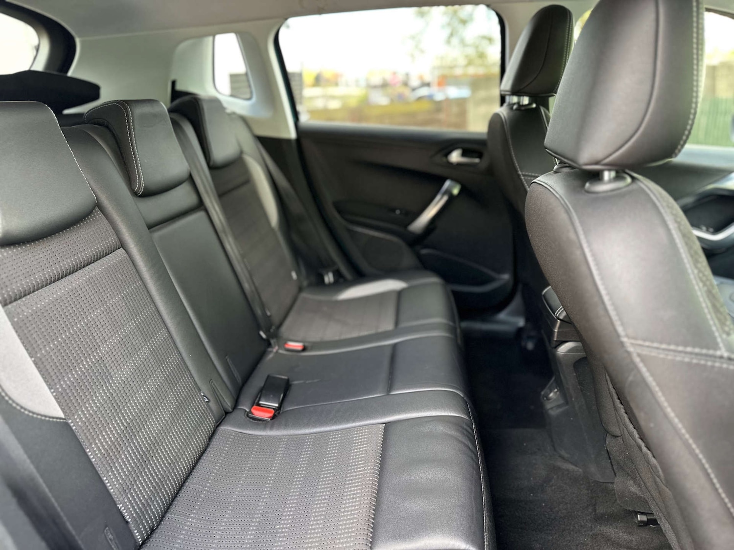 Used Peugeot 2008 2017 for sale - 76444549: Photo 15