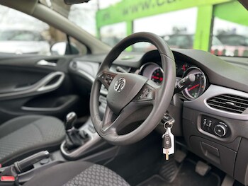 Used Vauxhall Astra 2017 for sale - 78315833: Photo