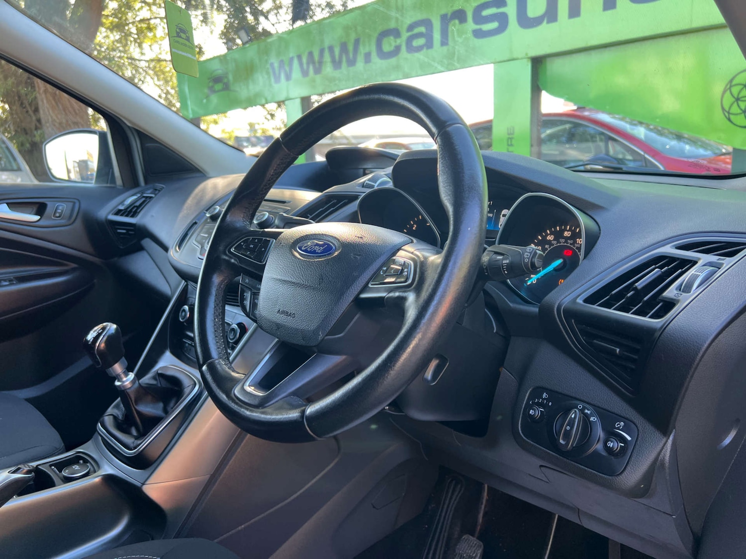 Used Ford Kuga 2017 for sale - 77093741: Photo 2