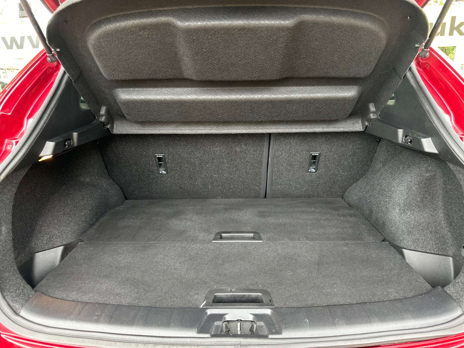 Used Nissan Qashqai 2015 for sale - 76598443: Photo 12