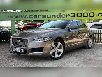 Used Jaguar XF 2016 for sale - 79674423: Photo