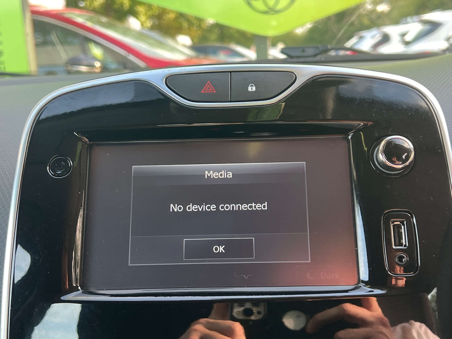 Used Renault Clio 2015 for sale - 76444744: Photo 19