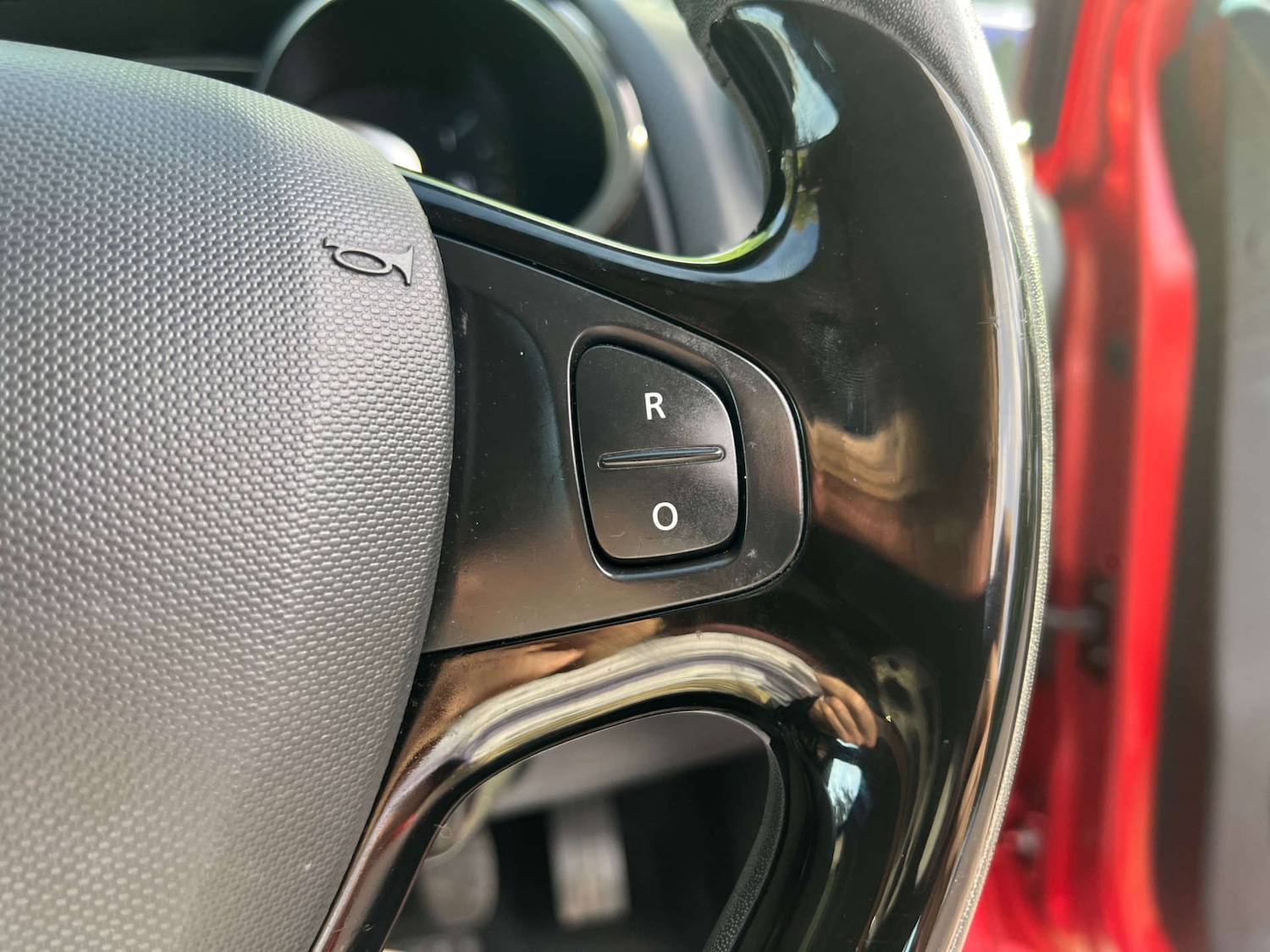 Used Renault Clio 2015 for sale - 76444744: Photo 27