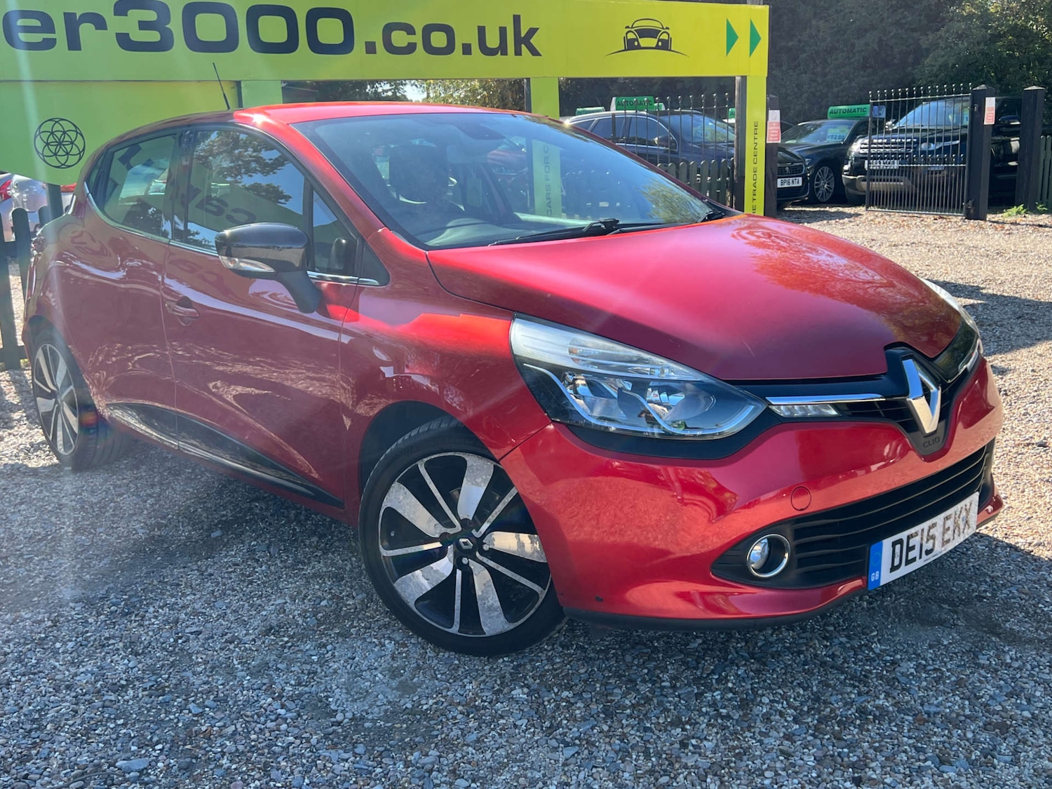 Used Renault Clio 2015 for sale - 76444744: Photo 4