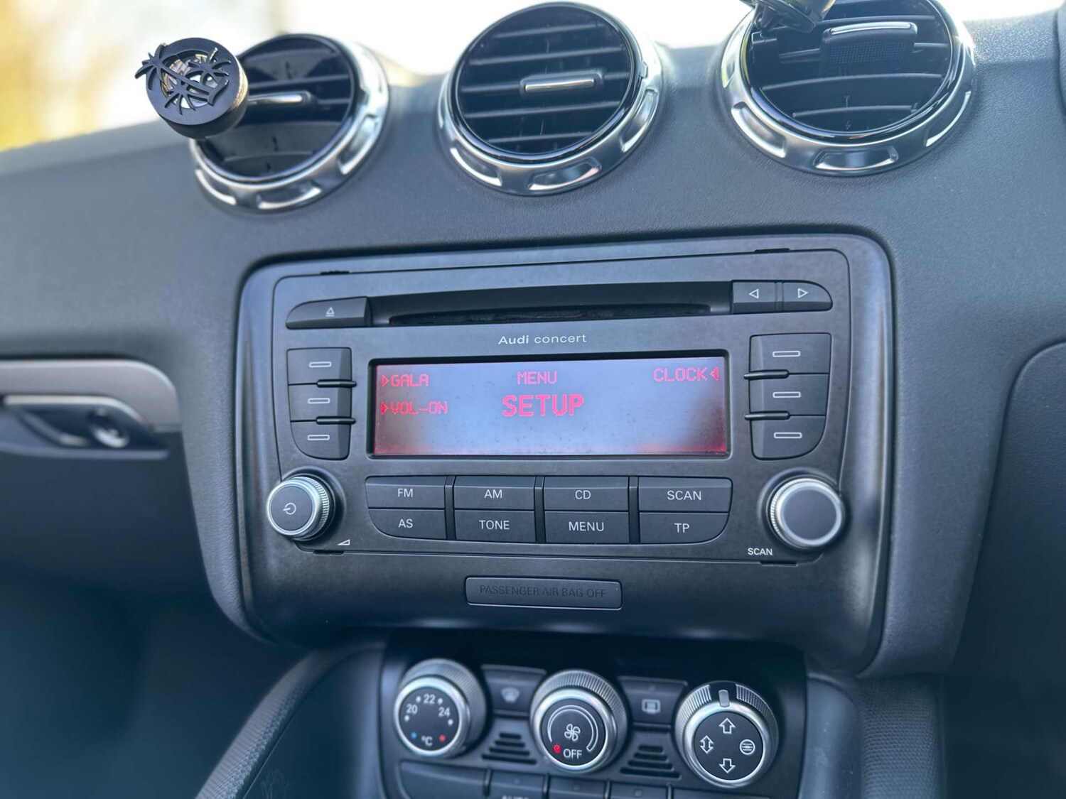 Used Audi TT 2011 for sale - 77745552: Photo 19