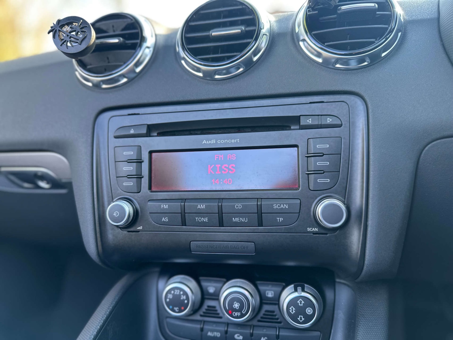 Used Audi TT 2011 for sale - 77745552: Photo 3