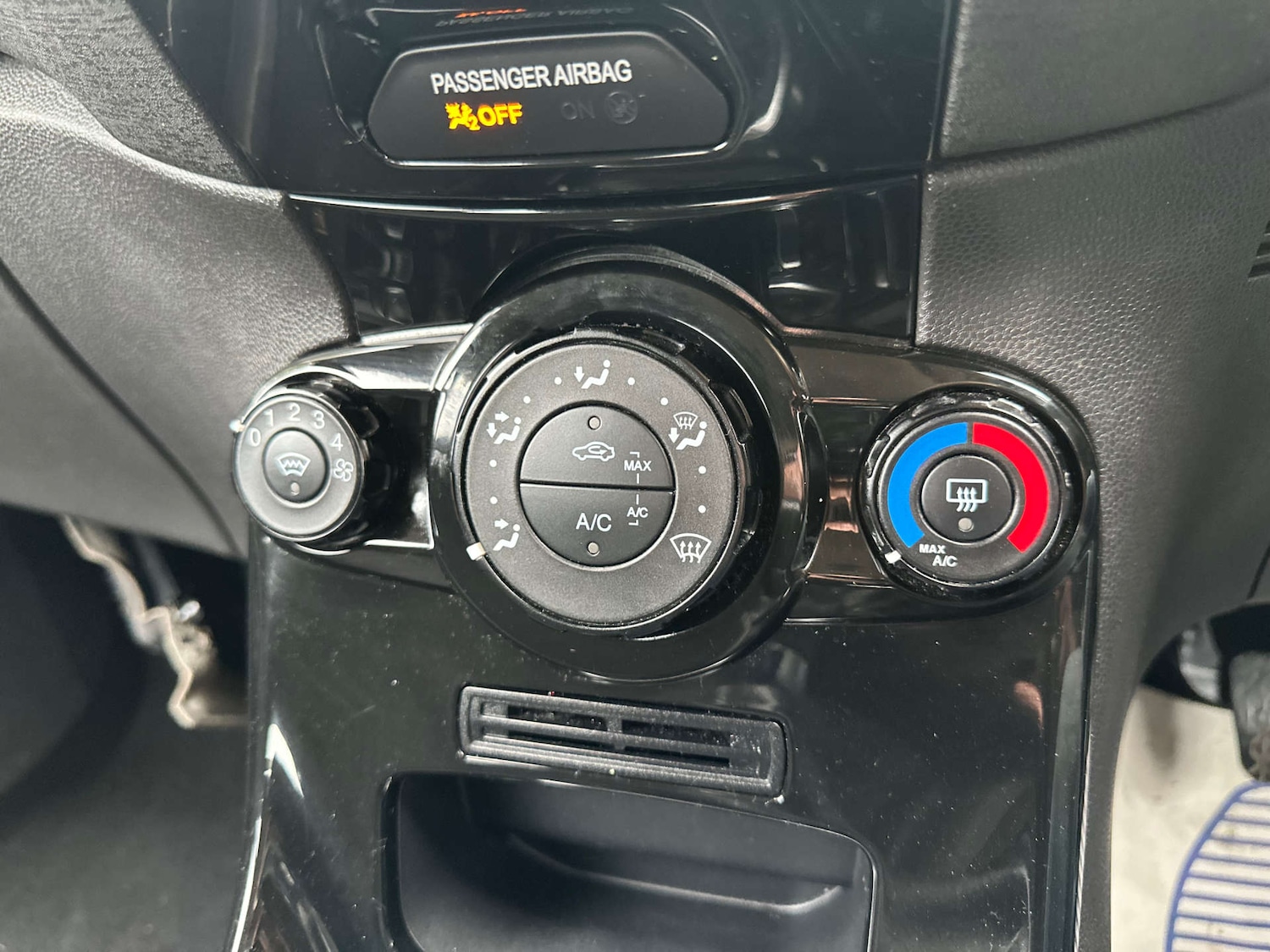 Used Ford Fiesta 2015 for sale - 77621923: Photo 20