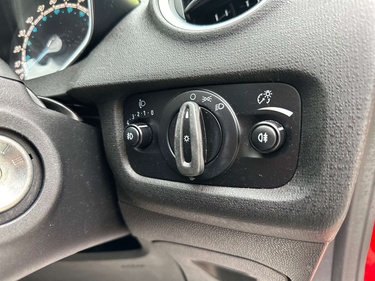 Used Ford Fiesta 2015 for sale - 77621923: Photo 26