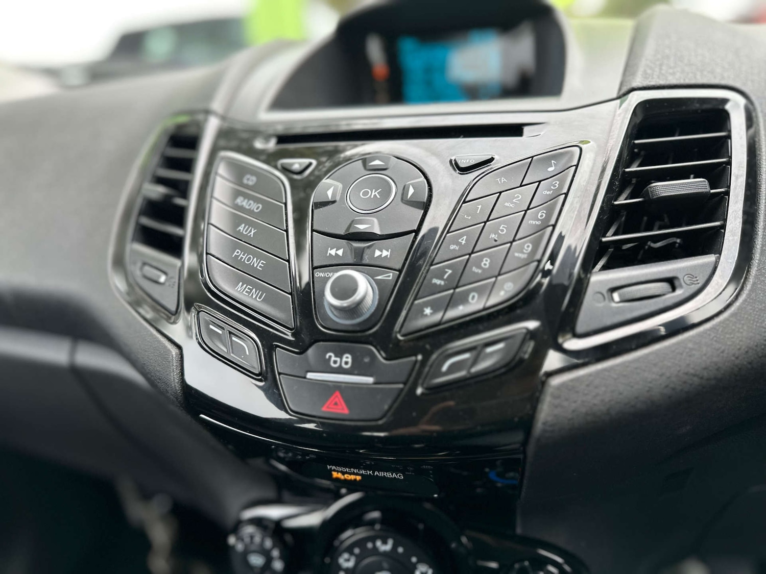 Used Ford Fiesta 2015 for sale - 77621923: Photo 3