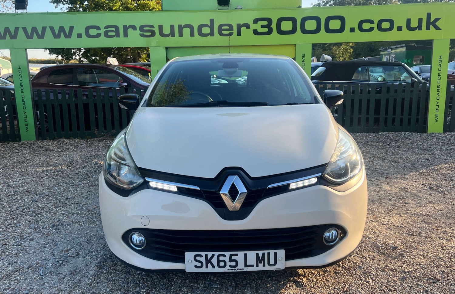 Used Renault Clio 2015 for sale - 76023091: Photo 5