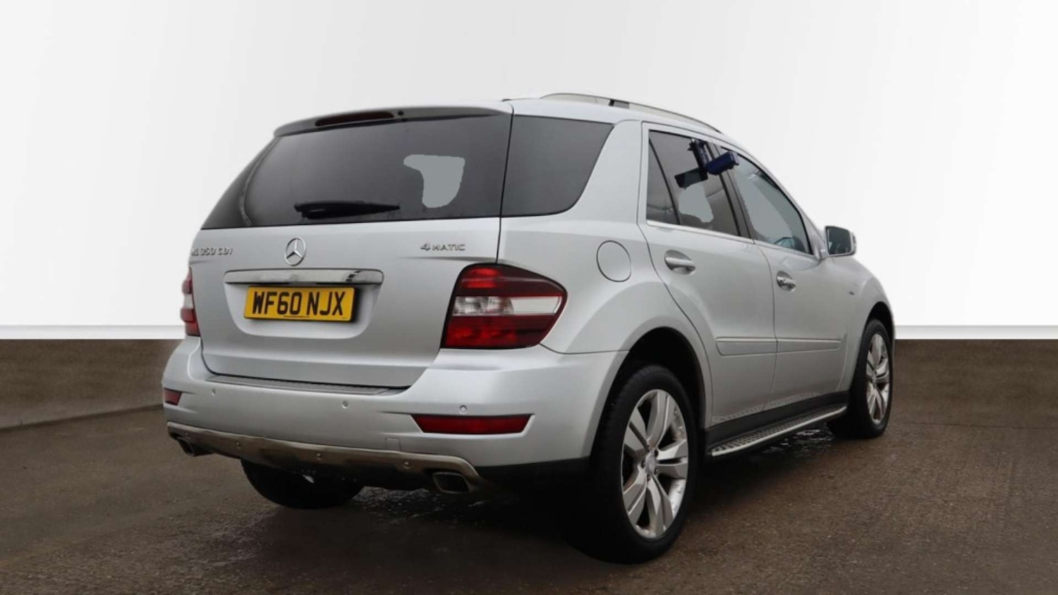 Used Mercedes-Benz M Class 2010 for sale - 76495825: Photo 11