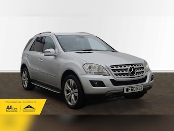 Used Mercedes-Benz M Class 2010 for sale - 76495825: Photo