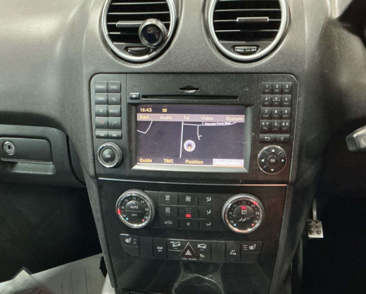 Used Mercedes-Benz M Class 2010 for sale - 76495825: Photo 2