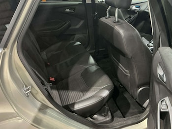 Used Ford Focus 2015 for sale - 79504393: Photo