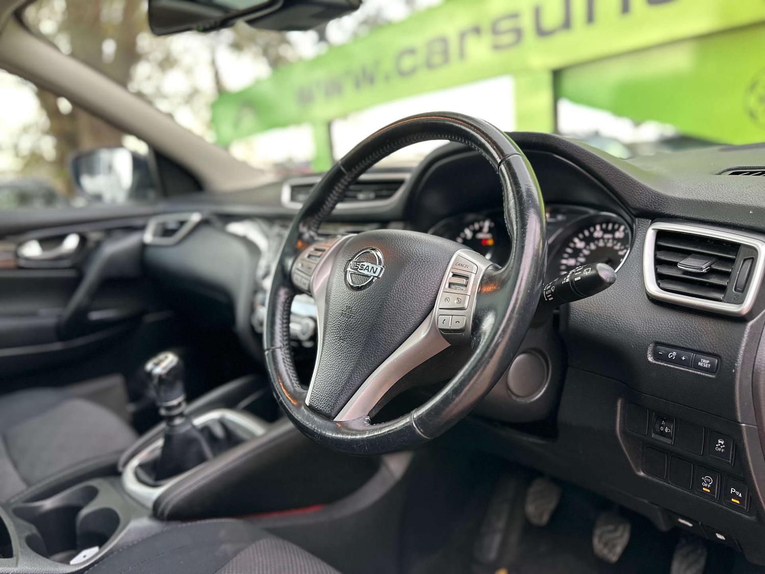 Used Nissan Qashqai 2014 for sale - 76640014: Photo 2