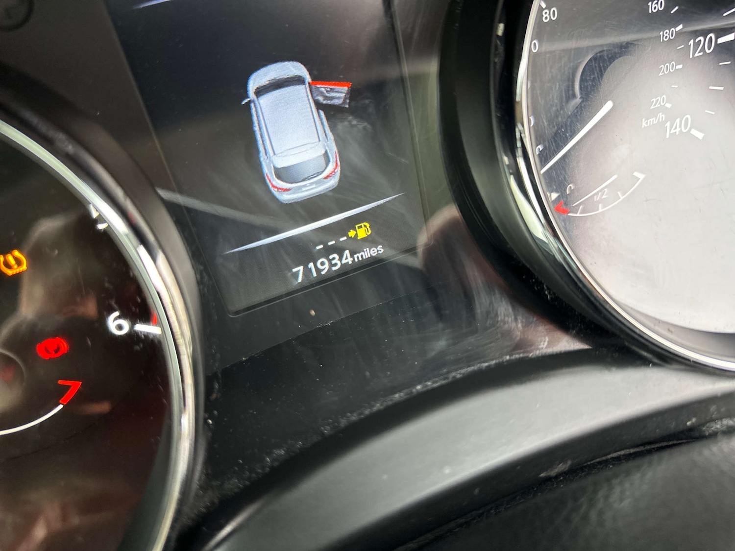 Used Nissan Qashqai 2014 for sale - 76640014: Photo 32