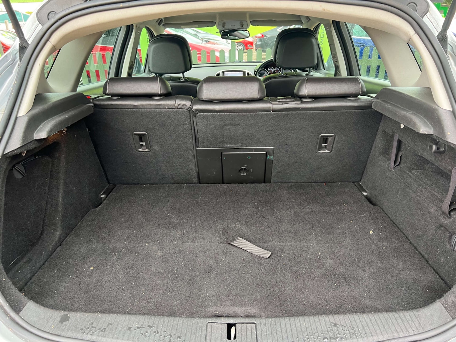 Used Vauxhall Astra 2011 for sale - 77195889: Photo 11