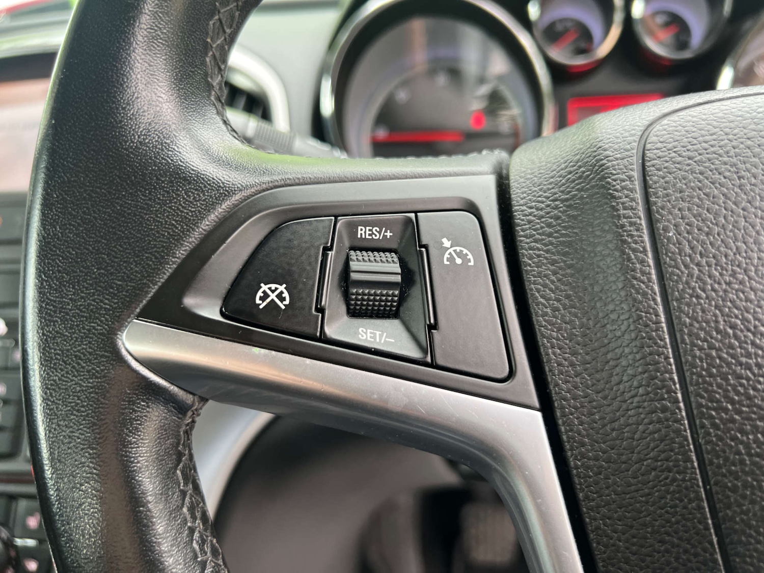 Used Vauxhall Astra 2011 for sale - 77195889: Photo 27