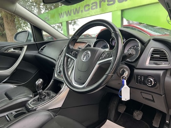 Used Vauxhall Astra 2011 for sale - 77195889: Photo