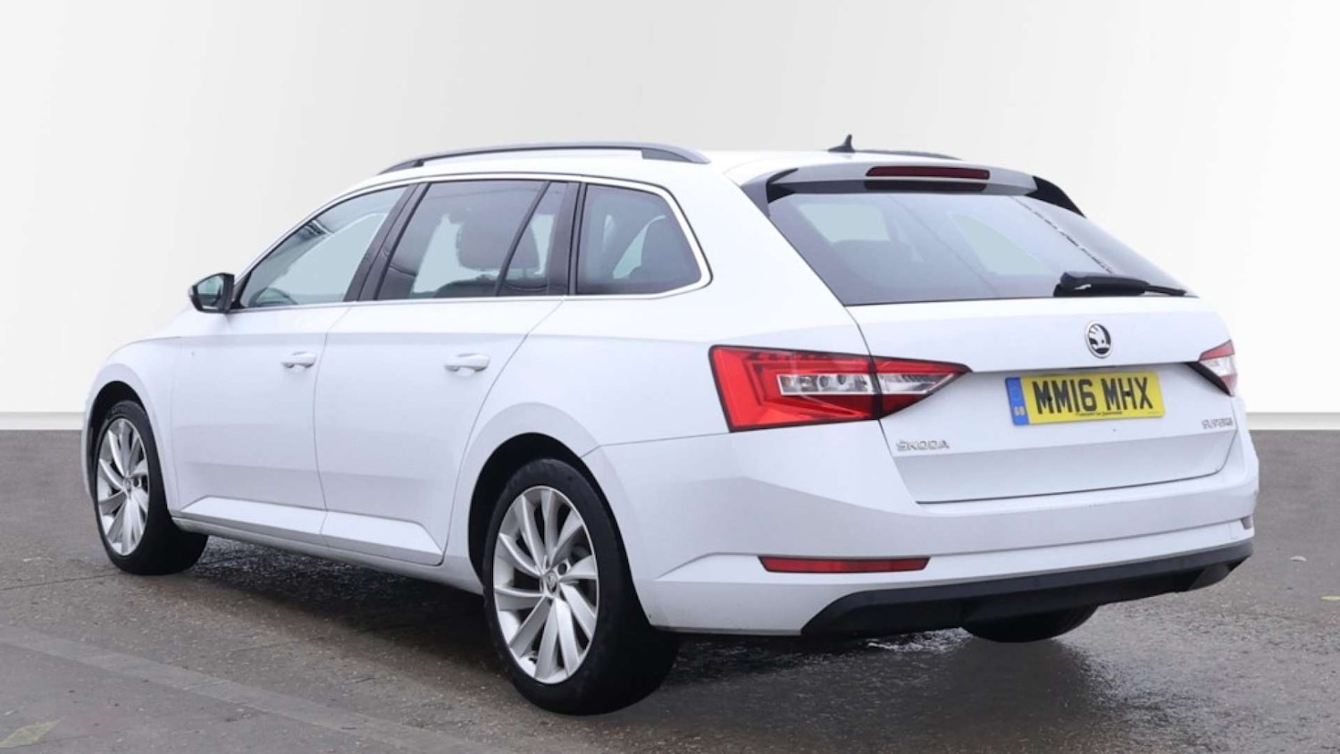 Used Skoda Superb 2016 for sale - 76567741: Photo 10