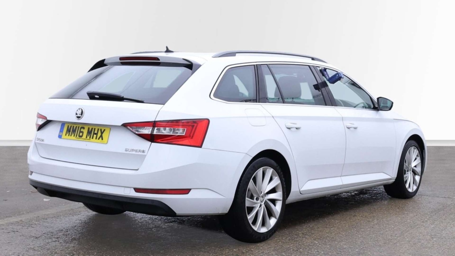 Used Skoda Superb 2016 for sale - 76567741: Photo 11