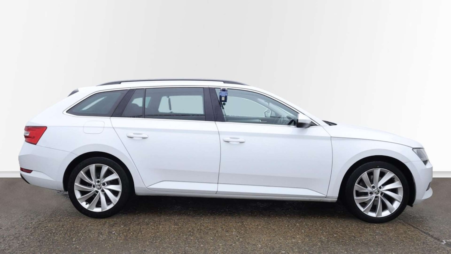 Used Skoda Superb 2016 for sale - 76567741: Photo 12