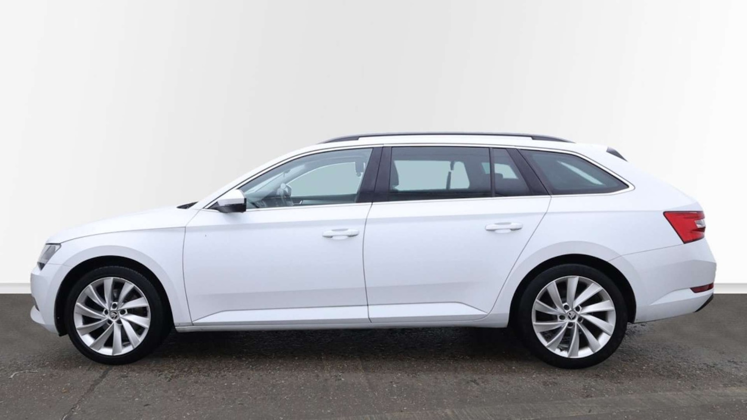 Used Skoda Superb 2016 for sale - 76567741: Photo 13